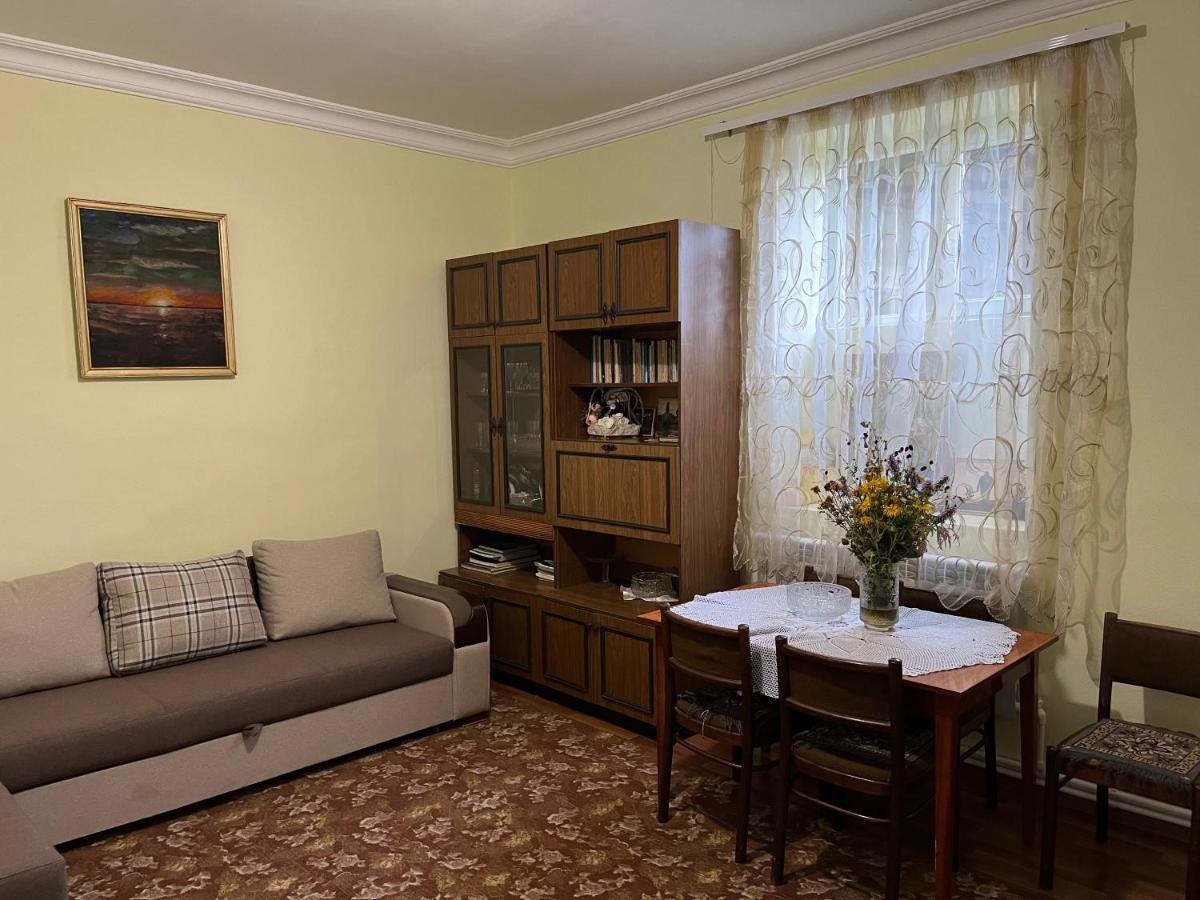 Inexpensive House Bed & Breakfast Vanadzor Ngoại thất bức ảnh