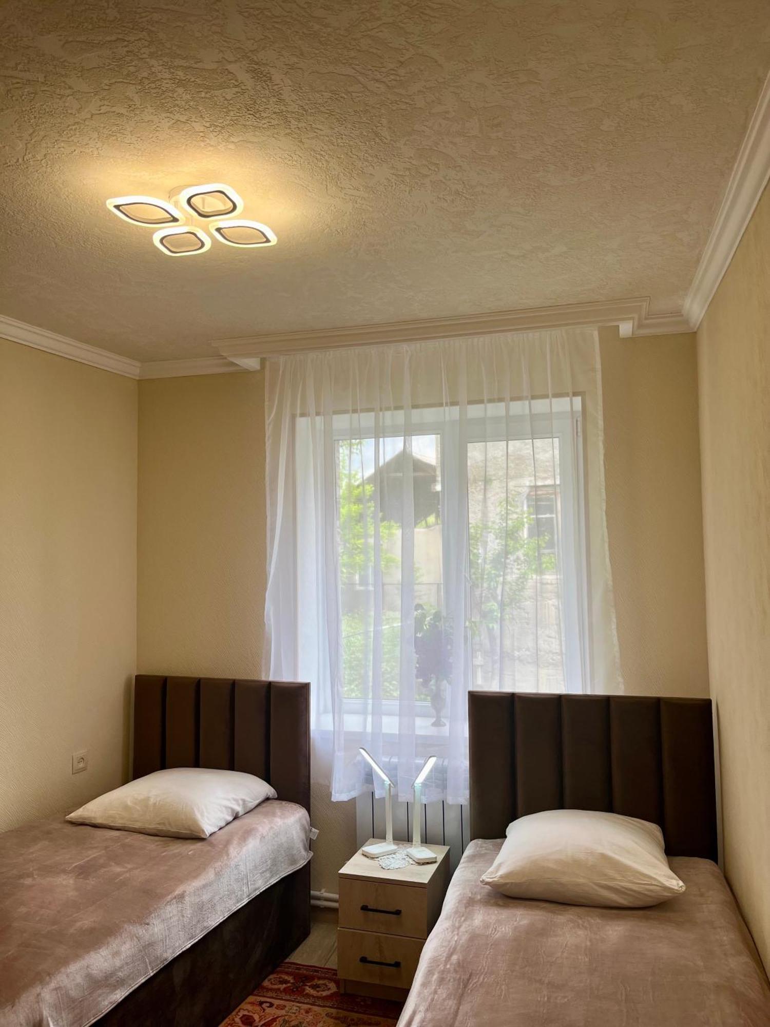 Inexpensive House Bed & Breakfast Vanadzor Ngoại thất bức ảnh